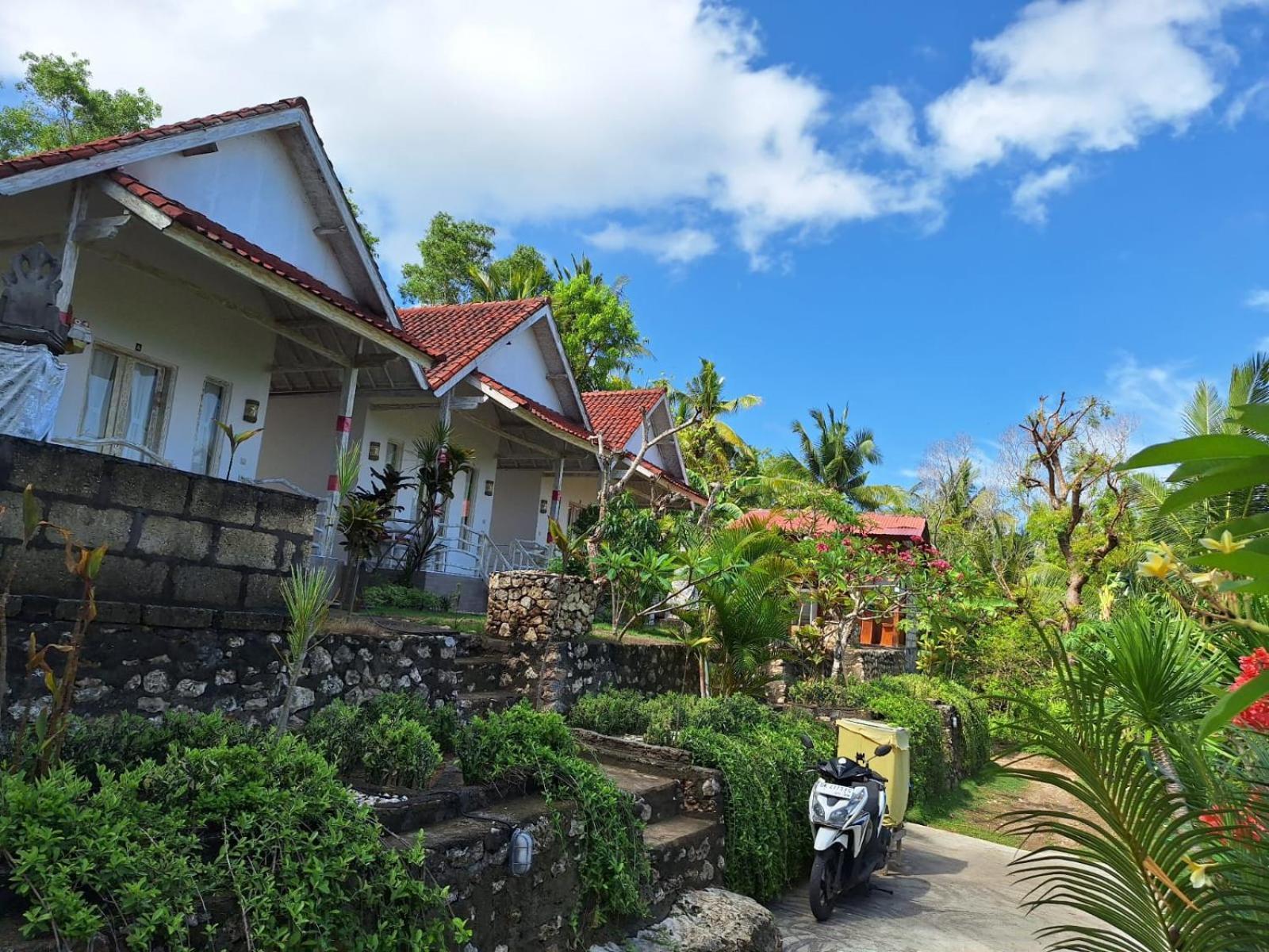 La Colina Bungalow Hotell Toyapakeh Exteriör bild